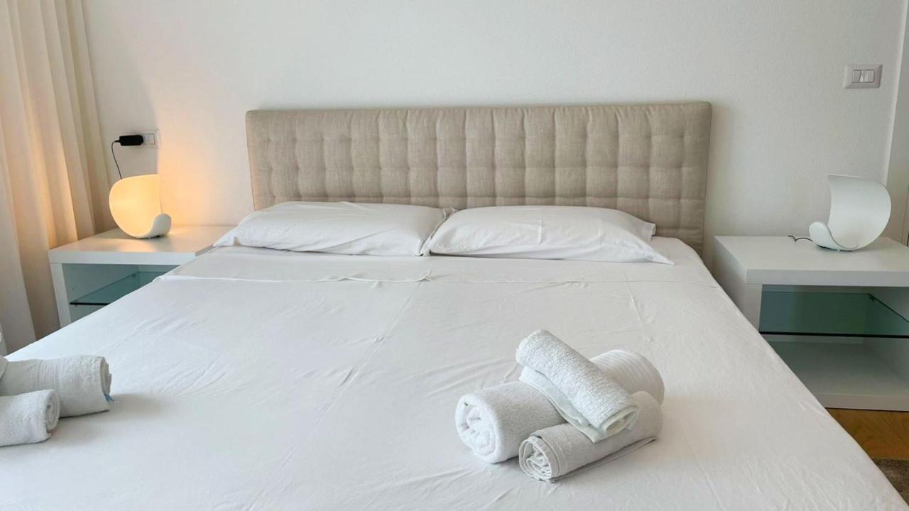 Lake View Apartment Ардженьо Екстериор снимка